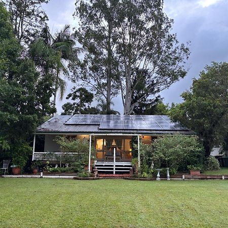 Celestial Dew Guesthouse In Tyalgum Экстерьер фото